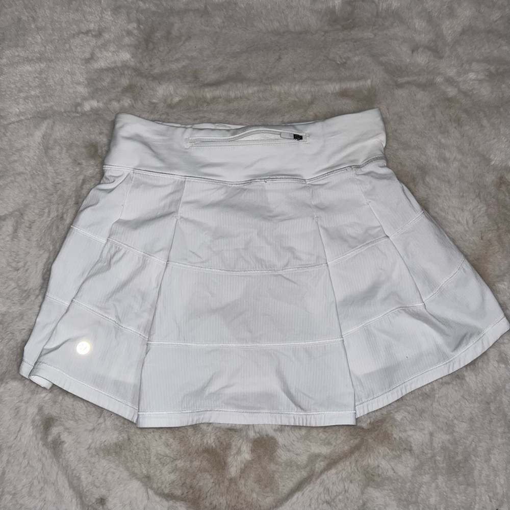 LULULEMON-pace rival skirt size 2 |barely worn